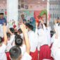 Ketua Tim Penggerak Pemberdayaan dan Kesejahteraan Keluarga (TP-PKK) Kota Batam, Hj. Erlita Amsakar, menghadiri kegiatan Sosialisasi B2SA Goes To School yang digelar di SDN 002 Batuaji, Senin (14/7/2025). Foto: INIKEPRI.COM/Media Center Batam 
