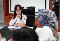 Forum Penataan Ruang Daerah (FPRD) Kota Batam menyetujui 30 Permohonan Persetujuan Kesesuaian Kegiatan Pemanfaatan Ruang (PKKPR) di Kota Batam. Persetujuan tersebut diberikan melalui rapat pertimbangan FPRD yang dipimpin Sekretaris Daerah Kota Batam, Jefridin, M.Pd. di ruang rapat Hang Nadim Kantor Walikota, Rabu (16/07/2025). Foto: INIKEPRI.COM/Media Center Batam 