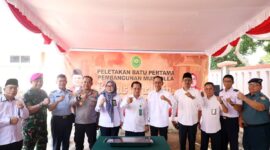 Pembangunan Musala Baitus Shalihin di lingkungan Kantor Pengadilan Negeri (PN) Batam resmi dimulai, Senin (28/7/2025). Foto: INIKEPRI.COM