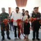 Wali Kota Batam, Amsakar Achmad, meresmikan Unit Layanan Dapur Dhuafa, Rumah Singgah, dan Klinik Kesehatan Masyarakat serta menandatangani prasasti Gedung VLHoM (Vera Limardjo House of Mercy) di kawasan Botania Garden Tahap 7, Kelurahan Belian, Selasa (29/7/2025). Foto: INIKEPRI.COM