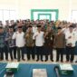 Wali Kota Batam, Amsakar Achmad, meluncurkan Koperasi Syariah Hijrah Nusantara Madani dan Pelatihan Entrepreneur bagi Imam Masjid, Mubaligh, serta Guru Al-Qur’an di Graha MUI Kota Batam, Rabu (30/7/2025). Foto: INIKEPRI.COM/Media Center Batam 