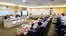 Kepala BP Batam/Wali Kota Batam Amsakar Achmad menerima kunjungan resmi dari Duta Besar Uni Emirat Arab untuk Republik Indonesia, H.E. Abdulla Salem AlDhaheri yang melakukan lawatan bersama dengan delegasi dan sejumlah pimpinan perusahaan asal Uni Emirat Arab, pada Rabu (2/7/2025). Foto: INIKEPRI.COM/BP Batam 