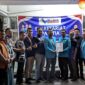 Andhi Kusuma menyerahkan berkas pendaftaran sebagai bakal calon ketua DPD KNPI Kepri pada Musda ke-IV. Foto: INIKEPRI.COM
