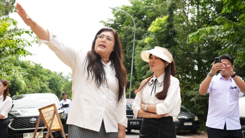Wakil Kepala BP Batam Li Claudia Chandra bersama Anggota/Deputi Bidang Pelayanan Umum, Ariastuty Sirait. Foto: INIKEPRI.COM/BP Batam 