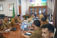 rapat internal untuk menindaklanjuti arahan Menteri Sosial Republik Indonesia mengenai program Sekolah Rakyat. Foto: INIKEPRI.COM/NatunaKab 