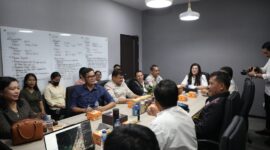 Ariastuty saat menerima audiensi dan silaturahmi Banjarnahor Kota Batam di ruang rapat nya pada Selasa, (15/7/2025) pagi. Foto: INIKEPRI.COM/BP Batam 