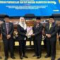 Rapat Paripurna Dewan Perwakilan Rakyat Daerah (DPRD) Kabupaten Natuna yang digelar pada Jumat, 18 Juli 2025, di Ruang Rapat Paripurna DPRD. Foto: INIKEPRI.COM
