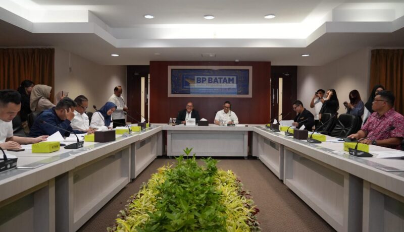 Badan Pengusahaan Batam (BP Batam) menghadiri rapat koordinasi yang digelar oleh Kamar Dagang Industri (KADIN) Kota Batam, pada Senin (28/7/2025) di Marketing Center BP Batam. Foto: INIKEPRI.COM/BP Batam
