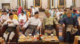 Wali Kota Tanjungpinang, Lis Darmansyah, menghadiri acara Pengukuhan dan Rapat Kerja Persatuan Masyarakat Riau (PMR) Kota Tanjungpinang Periode 2025-2030 yang digelar di Trans Convention Center Aston Hotel, Tanjungpinang, Sabtu (26/7/2025). Foto: INIKEPRI.COM/TanjungpinangKota 