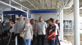 Wakil Ketua Komisi VI DPR RI, Andre Rosiade, berkunjung ke Pelabuhan Internasional Batam Center dalam kunjungan kerjanya ke Batam, Kepulauan Riau, Jumat (18/7) kemarin. Foto: INIKEPRI.COM