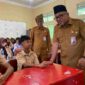 Lis saat melakukan dialog dengan pelajar SMP Negeri 7 Tanjungpinang, Selasa (22/7). Foto: INIKEPRI.COM