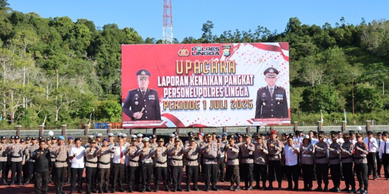 Upacara Korp Raport Kenaikan Pangkat bagi 19 personel Polres Lingga. Foto: INIKEPRI.COM