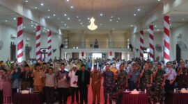 Kabupaten Natuna, sebagai wilayah terdepan yang berbatasan langsung dengan negara-negara tetangga di Laut Cina Selatan, menjadi lokasi strategis penyelenggaraan kegiatan Pembinaan Ideologi Pancasila dalam Kehidupan Masyarakat, dengan tema “Transformasi Nilai-Nilai Pancasila sebagai Penyangga NKRI di Daerah Perbatasan”. Foto: INIKEPRI.COM