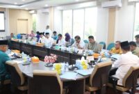 Badan Anggaran (Banggar) DPRD Kota Batam menggelar rapat evaluasi terhadap realisasi anggaran Pemerintah Kota Batam tahun 2025.Foto: Istimewa