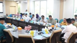 Badan Anggaran (Banggar) DPRD Kota Batam menggelar rapat evaluasi terhadap realisasi anggaran Pemerintah Kota Batam tahun 2025.Foto: Istimewa