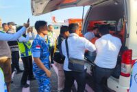 Respon Cepat Personel Lanud Hang Nadim Evakuasi Penumpang Super Air Jet yang Meninggal Dunia dalam Penerbangan
Foto: Lanud Hang Nadim