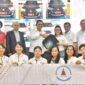 Gubernur Kepri Ansar Ahmad menyerahkan bantuan hibah kendaraan kepada tujuh lembaga berbasis agama dan pendidikan di Kota Batam, Selasa (22/7/2025). Foto: INIKEPRI.COM/KepriProv 