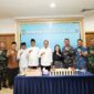 perayaan ulang tahun ke-57 Wali Kota Batam, Amsakar Achmad. Perayaan sederhana namun penuh makna itu berlangsung di Kantor Wali Kota Batam, Jum'at, (1/8/2025). Foto: INIKEPRI.COM/Media Center Batam 