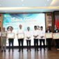 Amsakar saat kegiatan penyerahan PSU dan pemberian penghargaan kepada pengembang serta Kejaksaan Negeri Batam di Aula Engku Hamidah, Kantor Wali Kota Batam, Senin (4/8/2025). Foto: INIKEPRI.COM