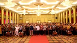 Wali Kota Batam, Amsakar Achmad, bersilaturahmi dengan para kepala sekolah TK, SD, dan SMP se-Kota Batam. Foto: INIKEPRI.COM