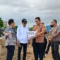 Wali Kota Batam Amsakar Achmad meninjau jalan sei panas. Foto: INIKEPRI.COM