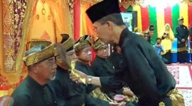 Wali Kota Batam Amsakar Achmad membuka raker LAM. Foto: INIKEPRI.COM