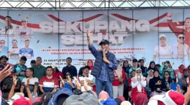 jalan sehat Sekupang dalam rangka memperingati HUT ke-80 Kemerdekaan Republik Indonesia. Foto: INIKEPRI.COM
