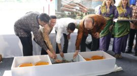 Wali Kota sekaligus Kepala BP Batam, Amsakar Achmad, menghadiri peletakan batu pertama (groundbreaking) pembangunan Mayapada Apollo Batam International Hospital (MABI) di Tanjung Pinggir, Rabu (27/8/2025). Foto: INIKEPRI.COM
