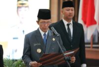 Wali Kota Batam Amsakar Achmad melantik 95 pejabat di lingkungan pemerintah kota Batam. Foto: INIKEPRI.COM