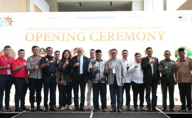 Kepala BP Batam yang diwakilkan oleh Anggota/Deputi Bidang Pelayanan Umum BP Batam, Ariastuty Sirait menghadiri seremoni Pembukaan 8th Indonesia Marine & Offshore Expo (IMOX) 2025, Rabu (6/8/2025). Foto: INIKEPRI.COM/BP Batam 