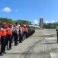 Menjelang peringatan Hari Ulang Tahun ke-80 Kemerdekaan Republik Indonesia, Bupati Natuna Cen Sui Lan didampingi Kapolres Natuna dan Sekretaris Daerah Natuna meninjau secara langsung kegiatan latihan Pasukan Pengibar Bendera Pusaka (Paskibraka) di Pantai Piwang, Jumat (8/8). Foto: INIKEPRI.COM