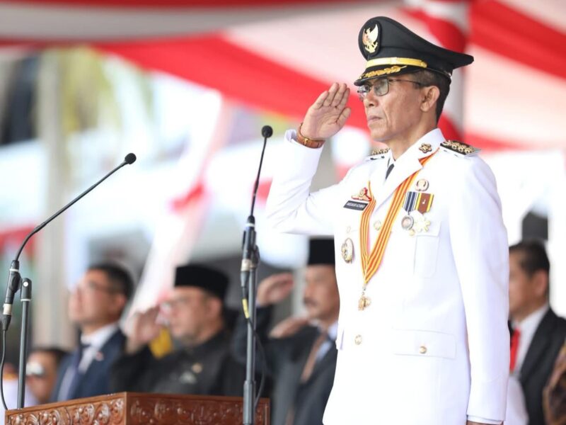 Wali Kota Batam Amsakar Achmad di HUT RI ke-80 Kota Batam. Foto: INIKEPRI.COM