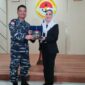 Bupati Natuna Cen Sui Lan menghadiri acara Pengantar Tugas Komandan Pangkalan Angkatan Laut (Danlanal) Ranai, Kolonel Laut (P) Dian Tri Hutanto, S.Kel., M.M., CRMP. Foto: INIKEPRI.COM