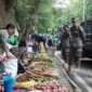 pedagang kaki lima (PKL) di sekitar kawasan pasar Bintan Center KM. IX. Foto: INIKEPRI.COM