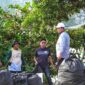 Gubernur Provinsi Kepri secara langsung memimpin gotong royong (goro) di Kawasan Gurindam XII,Tepi Laut Tanjungpinang, Kamis (7/8/2025). Foto: INIKEPRI.COM
