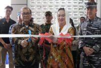 Gedung Pusat Layanan Usaha Terpadu (PLUT) KUMKM) yang digelar di Komplek Masjid Agung Baitul Izzah Ranai, Jumat (19/9/2025). Foto: INIKEPRI.COM