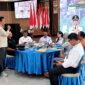 Wali Kota Batam, Amsakar Achmad, bersama Wakil Wali Kota Li Claudia Chandra, bersilaturahmi dengan insan pers di Ruang Rapat Lantai IV Kantor Wali Kota Batam, Rabu (3/9/2025). Foto: Inikepri.com