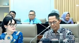 Kepala Badan Pengusahaan (BP) Batam, Amsakar Achmad, bersama Wakil Kepala BP Batam, Li Claudia Chandra, menghadiri Rapat Dengar Pendapat (RDP) dengan Komisi VI DPR RI di Gedung DPR, Jakarta, Selasa (9/9/2025). Foto: INIKEPRI.COM