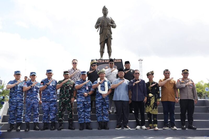 Patung Ksatria Hang Nadim resmi berdiri megah di Pangkalan TNI AU Hang Nadim, Batam. Foto: INIKEPRI.COM