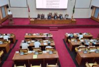 Pj. Sekretaris Daerah Kota Batam, Firmansyah, saat sidang paripurna DPRD Kota Batam. Foto: INIKEPRI.COM