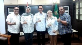 Wali Kota Batam Amsakar Achmad menerima kunjungan audiensi panitia International Rock Friend'z. Foto: INIKEPRI.COM/Media Center Batam 