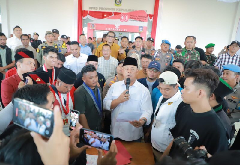 Ketua DPD Gerindra Kepri Iman Sutiawan. Foto: INIKEPRI.COM