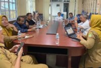 Rapat pembentukan koperasi asli bertuah. Foto: INIKEPRI.COM