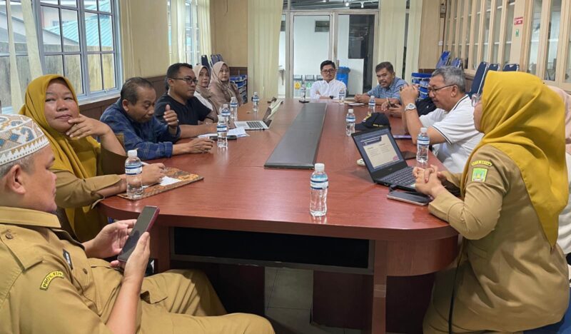 Rapat pembentukan koperasi asli bertuah. Foto: INIKEPRI.COM