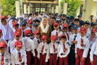 Bupati Natuna Cen Sui Lan meresmikan Sekolah Rakyat. Foto: INIKEPRI.COM