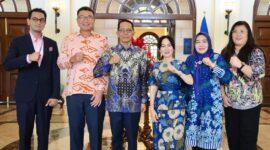 Amsakar Achmad dan Li Claudia Chandra saat menghadiri undangan Konsulat Jenderal Singapura untuk Batam, Gavin Ang dalam rangkaian kunjungan kerja di Singapura pada Senin, (29/9/2025). Foto: INIKEPRI.COM/BP Batam 