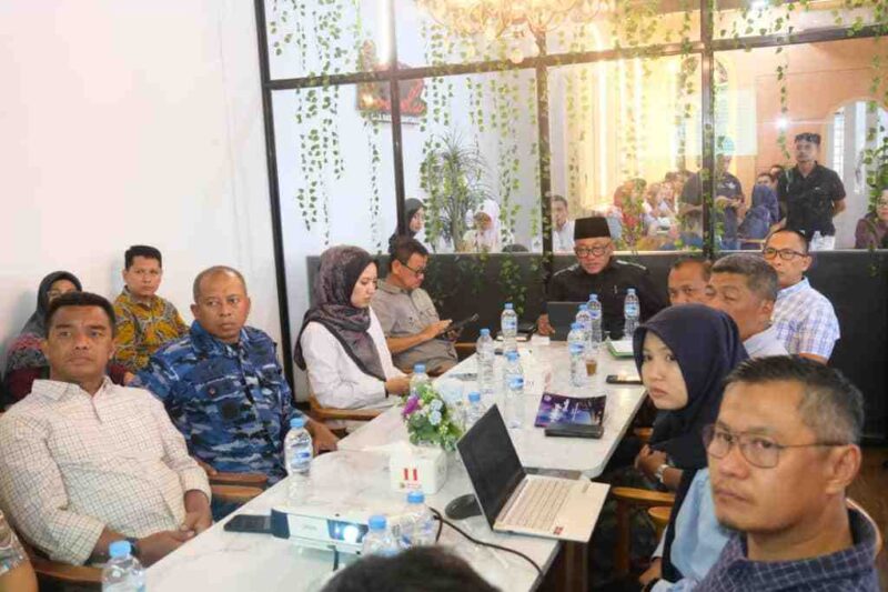 rapat evaluasi dan percepatan program MBG, di RM Soedoeng Rembulan, Sabtu (27/9). Foto: INIKEPRI.COM/TanjungpinangKota 