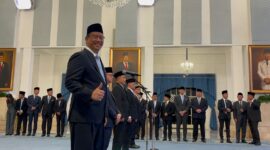 Ketua Dewan Komisioner LPS Purbaya Yudhi Sadewa saat dilantik sebagai Menteri Keuangan RI Kabinet Merah Putih menggantikan Sri Mulyani Indrawati di Istana Negara, Jakarta, Senin (8/9/2025). Foto: Istimewa