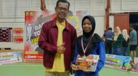 Assyfa Sheera Rahmatullah, siswa MTsN Lingga, yang berhasil menyabet Juara II kategori U13. Foto: INIKEPRI.COM