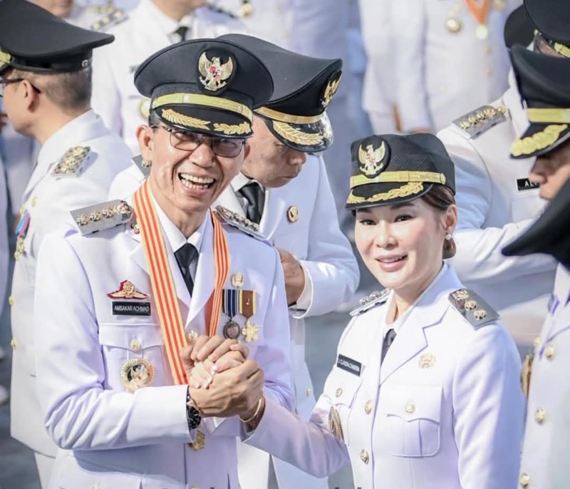 Amsakar Achmad dan Li Claudia Chandra. Foto: Media Center Batam 